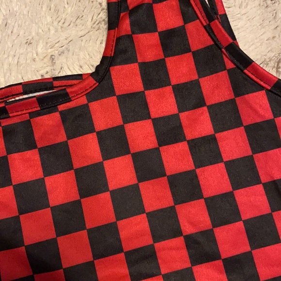 Red & Black checkered tank crop top new XL - Picture 2 of 3